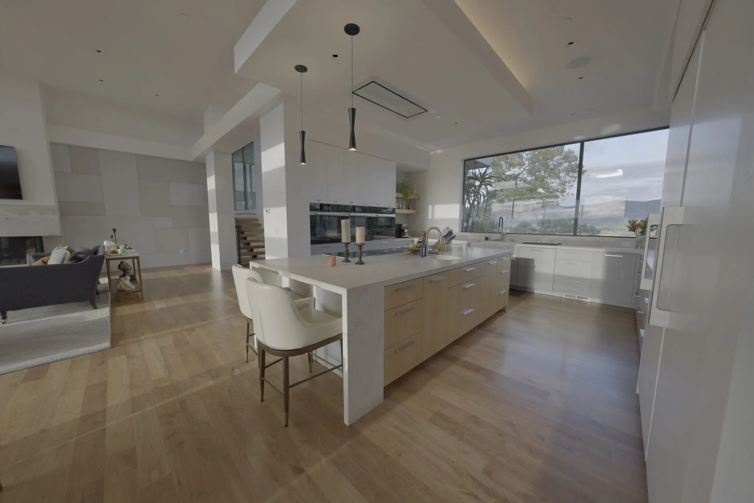 A well designed Kitchen but with some issues that could be addressed