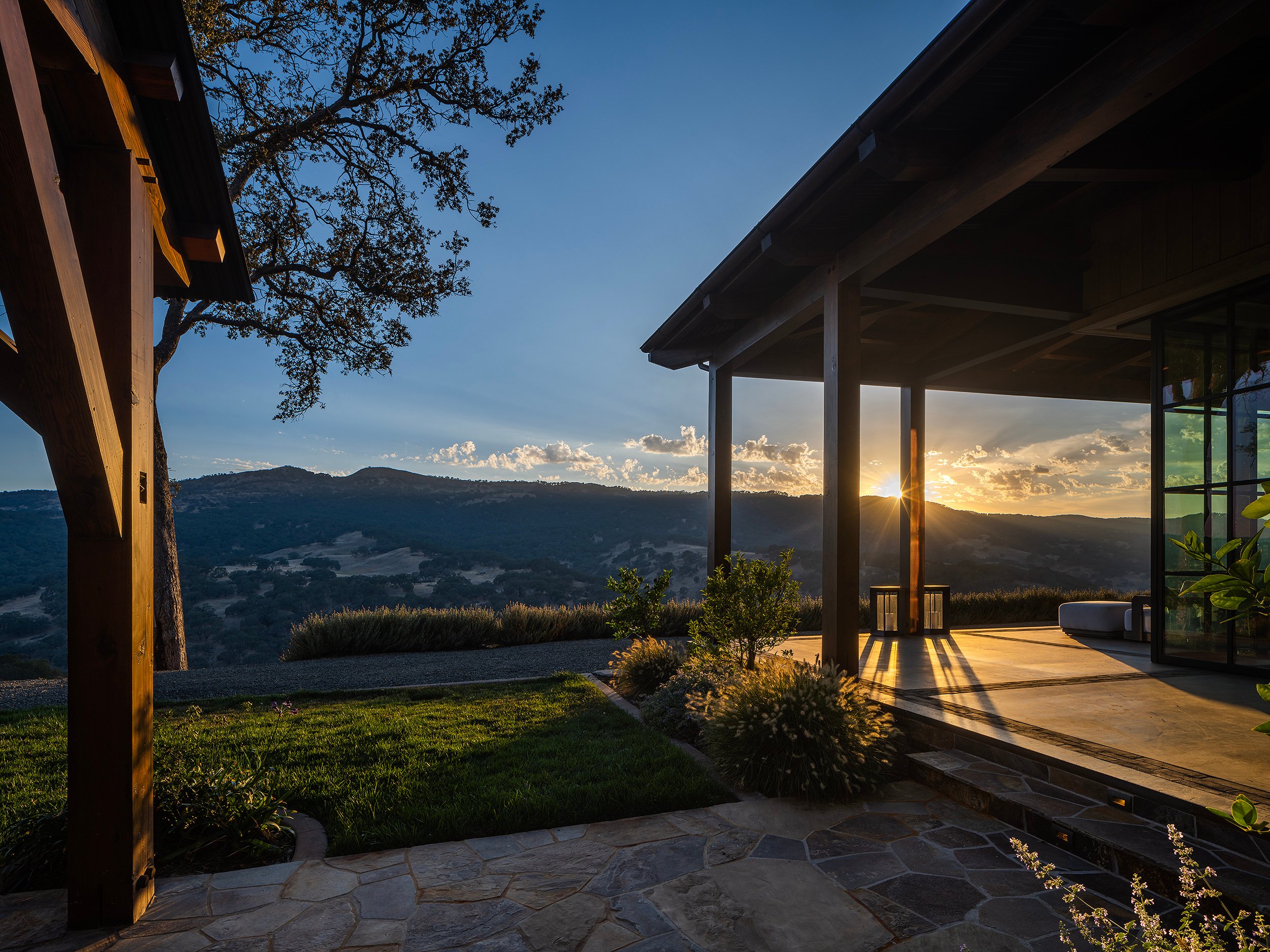 4 Ways to Embrace Autumn and Design a Luxurious Space in Napa Valley
